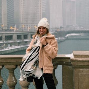 Meet your Posher, Arta